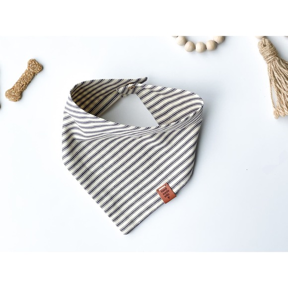 Blue Stripes Dog Bandana: The Perfect Accessory for Your Dog! Premium - Handmade - Picture 2 of 10